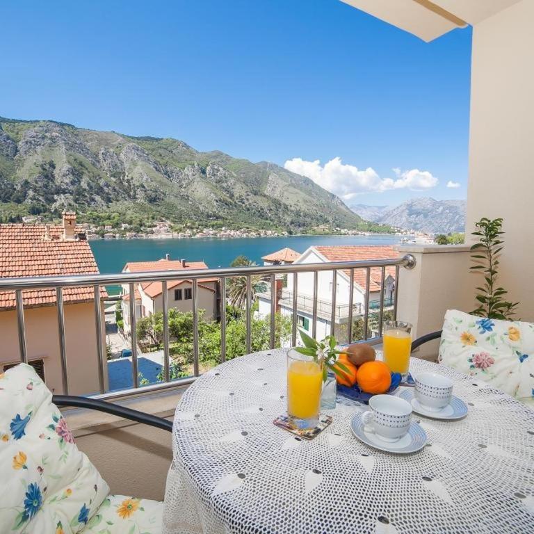Apartments Castello - One-Bedroom Apartment with Sea View - 8