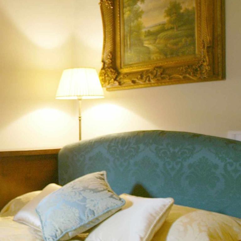 Tornabuoni La Petite Suite - Economy Double Room - 2
