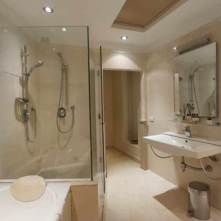 Tornabuoni La Petite Suite - Suite with City View - 12