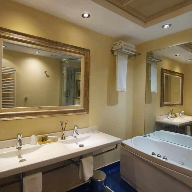 Tornabuoni La Petite Suite - Superior Suite - 12