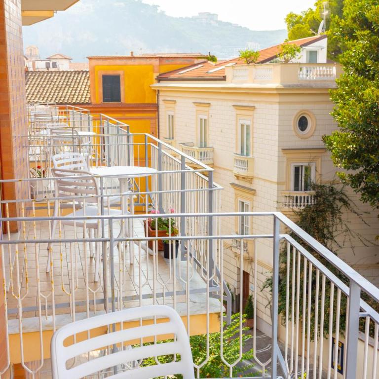Sorrento Central and Sea View Flats - Appartamento con Vista Mare - 12