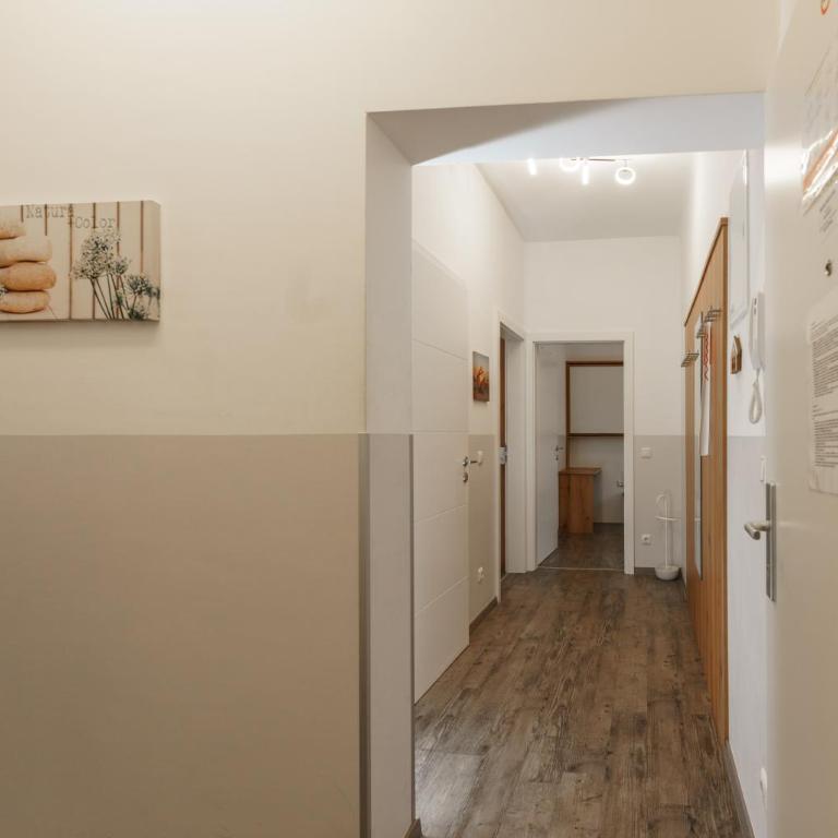 Easyapartments Riverside - Apartment mit 3 Schlafzimmern - 1. Etage - 36