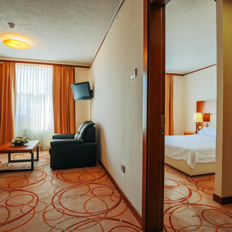 Grand Hotel Tuzla - Apartman - 2