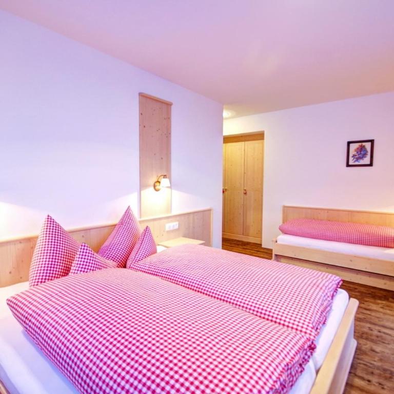 Landhaus Alpenjäger - Apartment mit 4 Schlafzimmern - 3