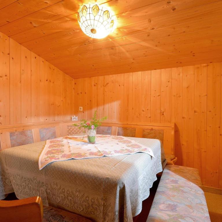 Haus am Waldesrand - Apartment mit 2 Schlafzimmern und Dusche - 16
