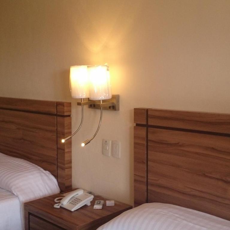 Hotel Oliver Inn - Business Class - Double Room with Two Double Beds - 6