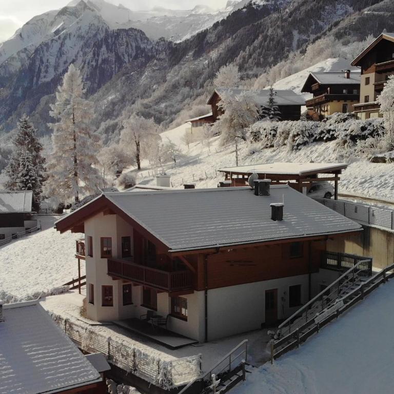 Chalet Maiskogel Kaprun - Penthouse-Apartment mit Balkon und Gletscherblick - 1