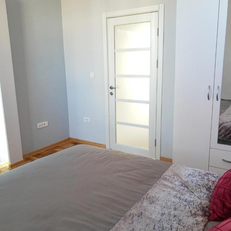 Kalemegra - Apartman sa 2 Spavaće Sobe - 6