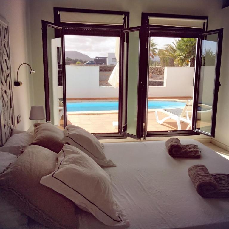 SURFWHITEHOUSE - Three-Bedroom Villa - 47