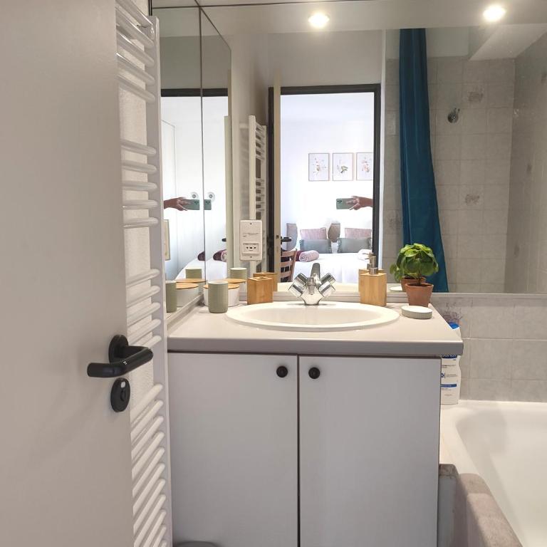 Joli Studio Tout Confort - Centre-ville - Apartment mit 1 Schlafzimmer - 3