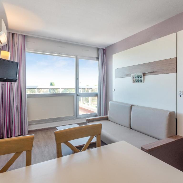 Résidence Pierre & Vacances La Rostagne - Studio with Sleeping Alcove and Air Conditioning (4 People) - Sea View - 5