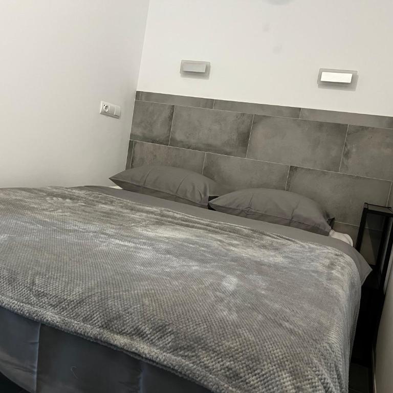 10min to the beach and 10min to the city centre - Apartment - Ground Floor - 27