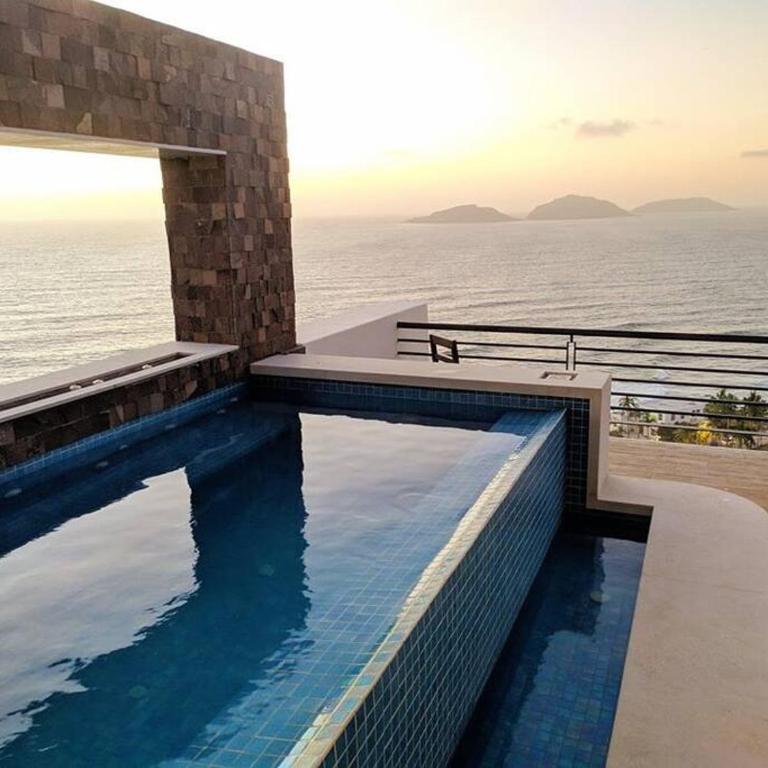 Lujoso Penthouse con alberca privada para 15 personas en Mazatlán, Sin. - Four-Bedroom Vacation Home - 1