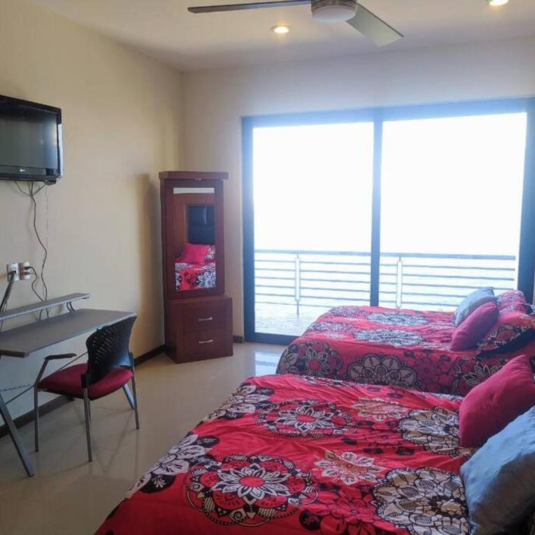 Lujoso Penthouse con alberca privada para 15 personas en Mazatlán, Sin. - Four-Bedroom Vacation Home - 2