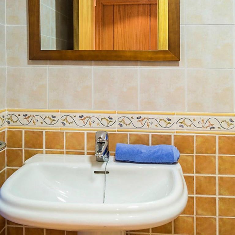 Apartamentos Torreon Del Mar - Apartment with Pool View - 12