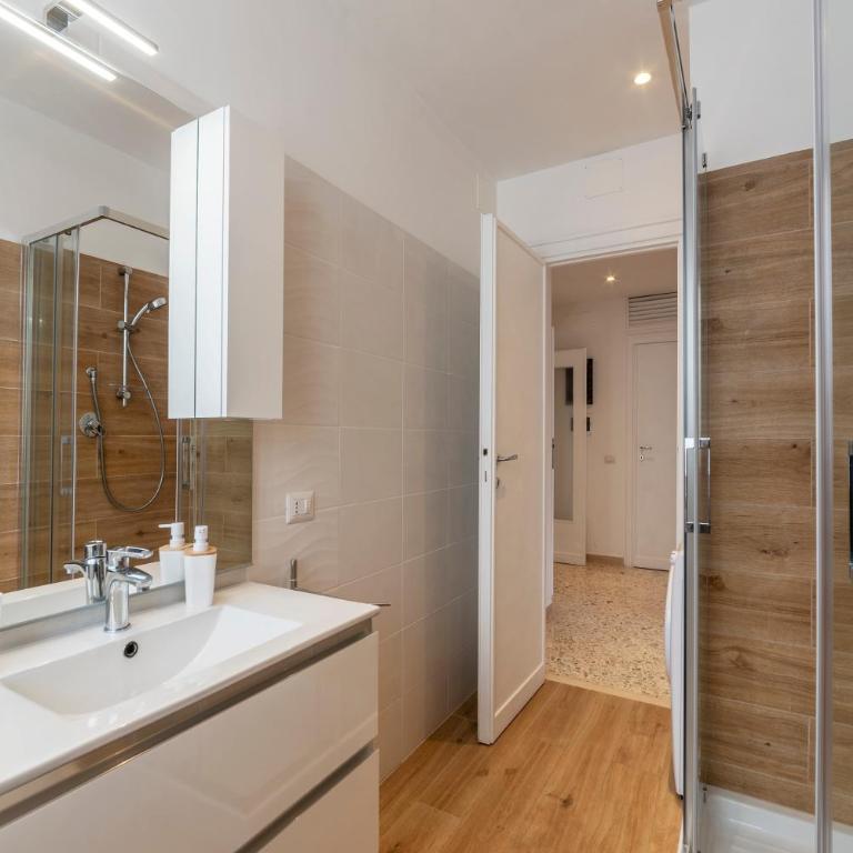 GuestHost - Musei Vaticani & Cipro MM Apartment - Three-Bedroom Apartment - 26