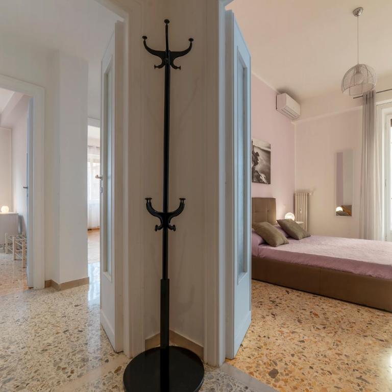 GuestHost - Musei Vaticani & Cipro MM Apartment - Three-Bedroom Apartment - 10