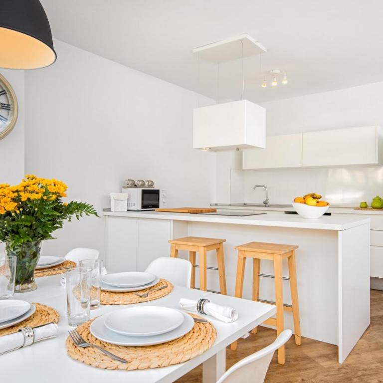 Cervantes Apartment in Malaga by Solaga Holiday Homes - Three-Bedroom Apartment - 8