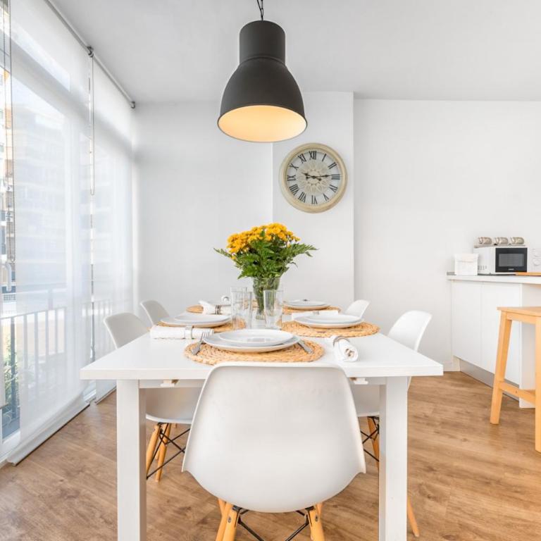 Cervantes Apartment in Malaga by Solaga Holiday Homes - Three-Bedroom Apartment - 10