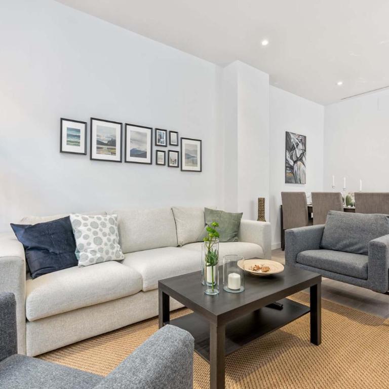 Merced Suites in Malaga by Solaga Holiday Homes - Apartamento - 1