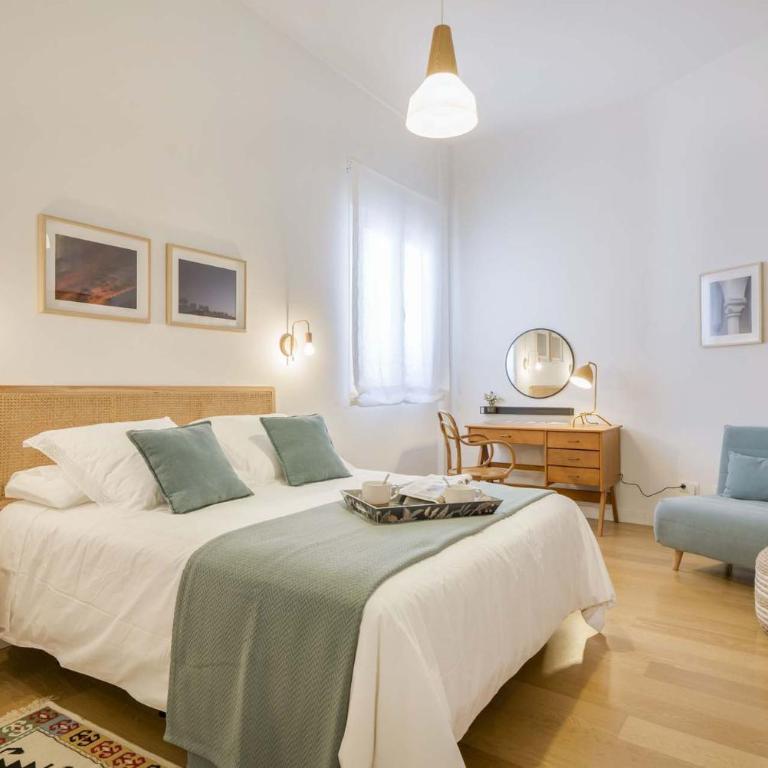 Larios Suites in Malaga by Solaga Holiday Homes - Apartamento Deluxe - 12
