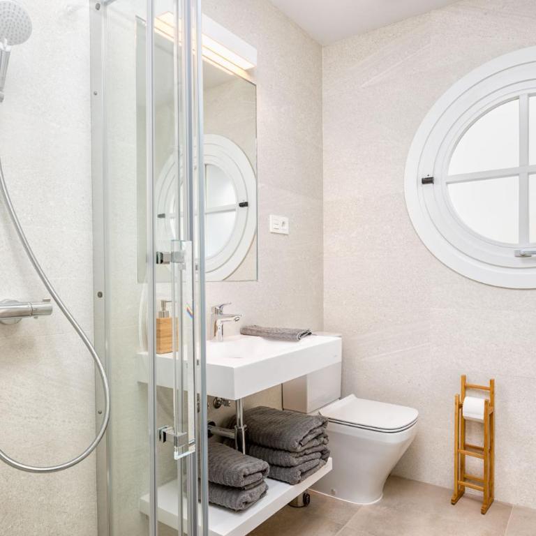 Merced Suites in Malaga by Solaga Holiday Homes - Apartamento de 3 dormitorios - 16