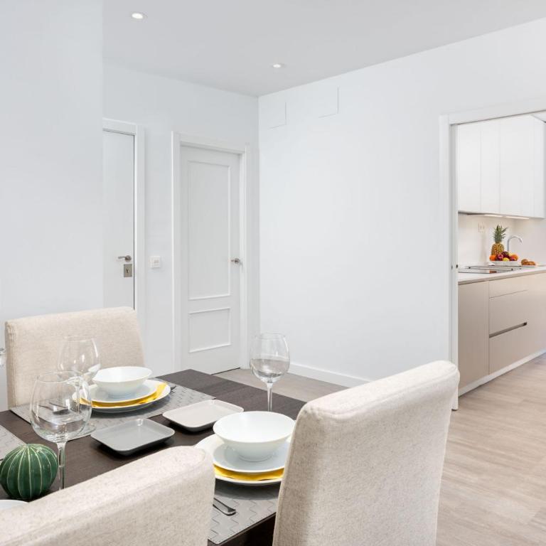 Merced Suites in Malaga by Solaga Holiday Homes - Apartamento de 3 dormitorios - 11