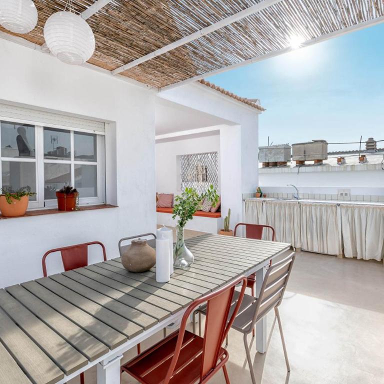 Chuita Beach House in Malaga by Solaga Holiday Homes - Apartamento - 2
