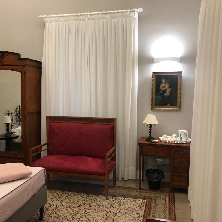 Palazzo Pastura B&B and Apartments - Standard Quadruple Room - 5