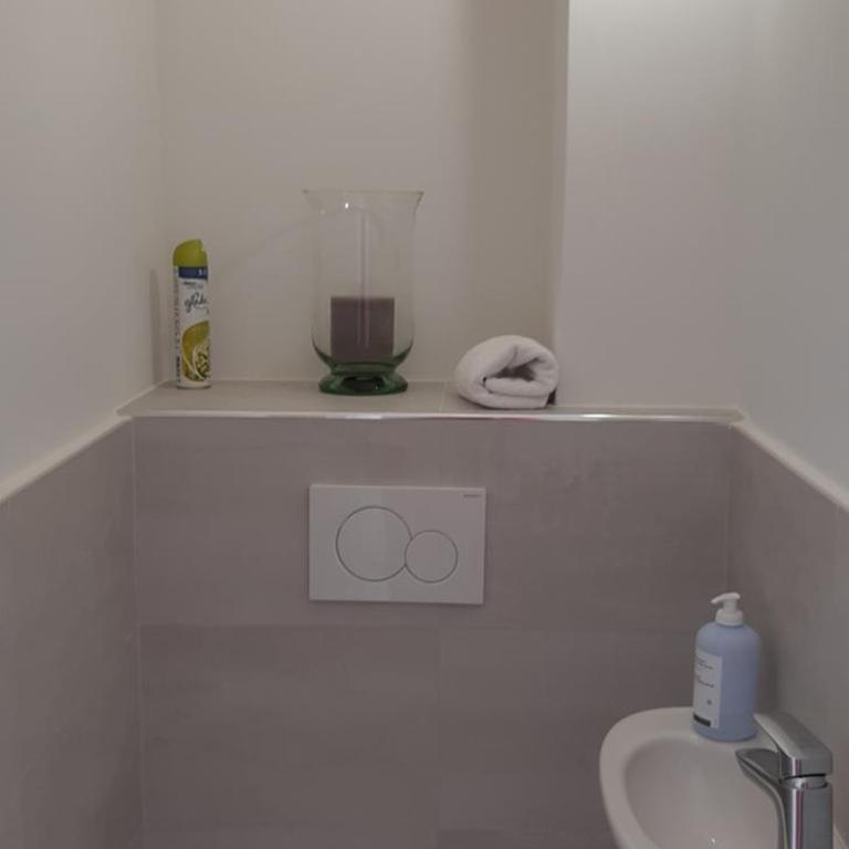 Neptune 5, top floor studio, sea view - One-Bedroom Apartment - 23