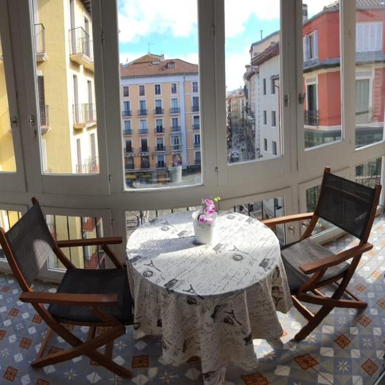 Lujoso duplex en la Plaza del Ayuntamiento - Two-Bedroom Apartment - 8