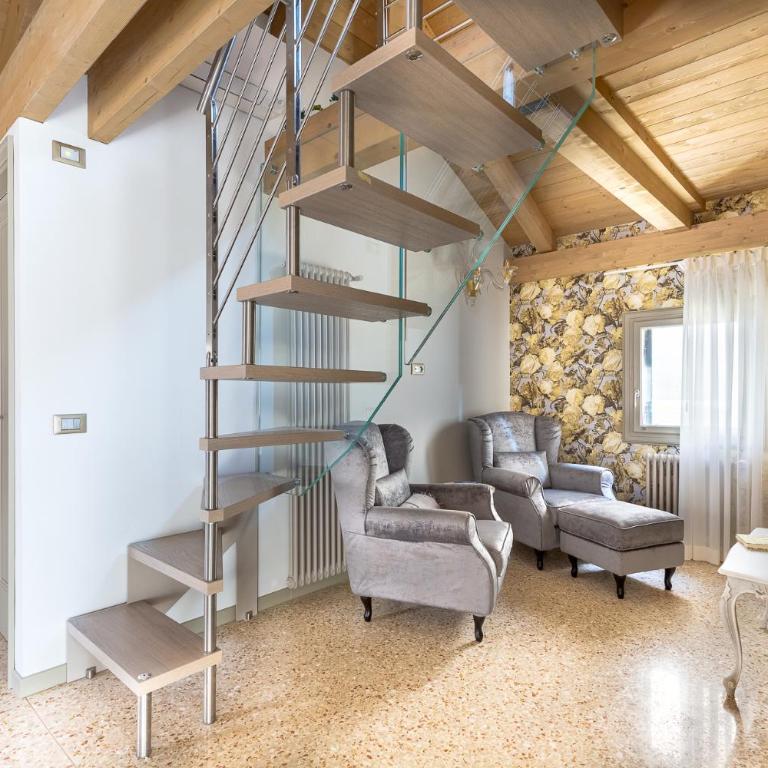 Ca' Cappello Venice Apartment 2 with Canal View - Two-Bedroom Apartment - 14