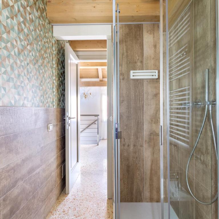 Ca' Cappello Venice Apartment 2 with Canal View - Two-Bedroom Apartment - 17