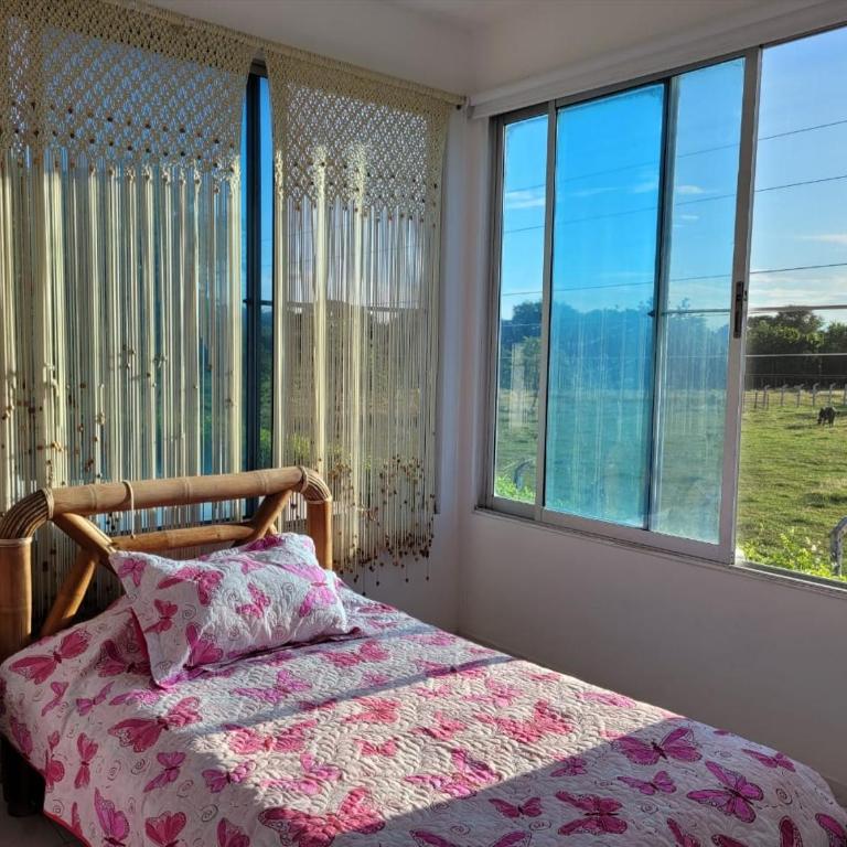 PRECIOSA CASA con Piscina, Jacuzzi y BBQ en Girardot - Casa de 3 dormitorios - 20
