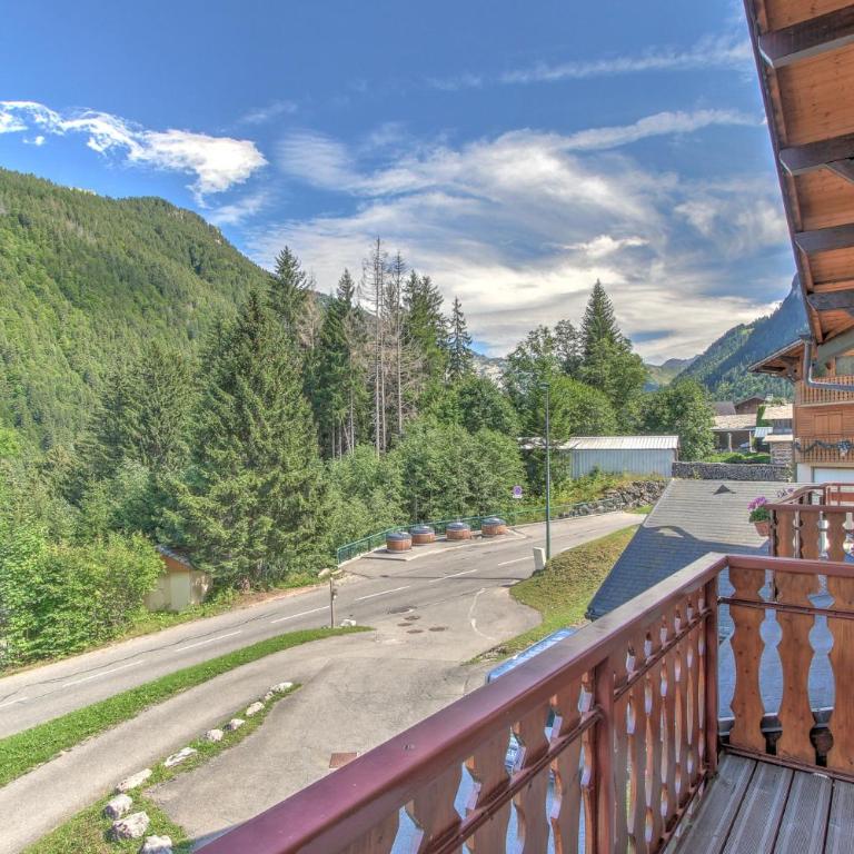 Madeleine Chalet - Snow and Trek - Morzine - Superior Chalet - 20
