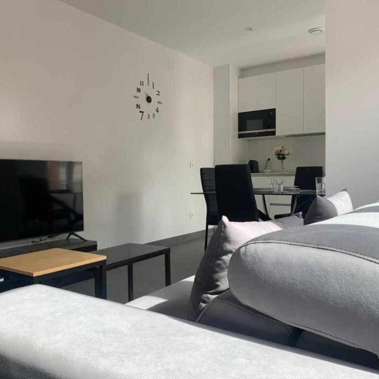 Ramón y Cajal SUITES DE LUXE - Apartamento con ducha - 31