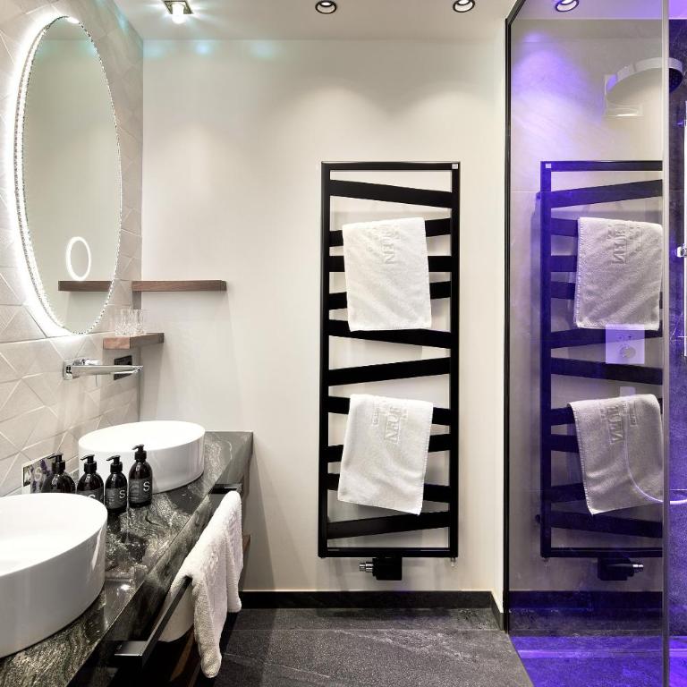 Hotel Neue Post - 4 Sterne Superior - Suite mit Poolblick - 7