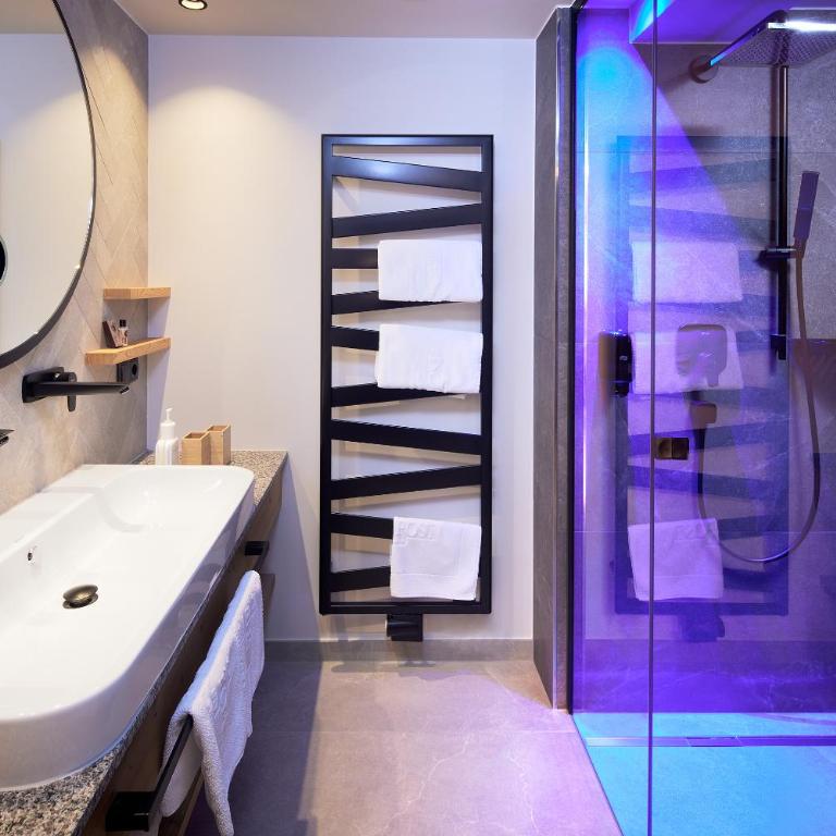 Hotel Neue Post - 4 Sterne Superior - Suite mit 2 Schlafzimmern - 5