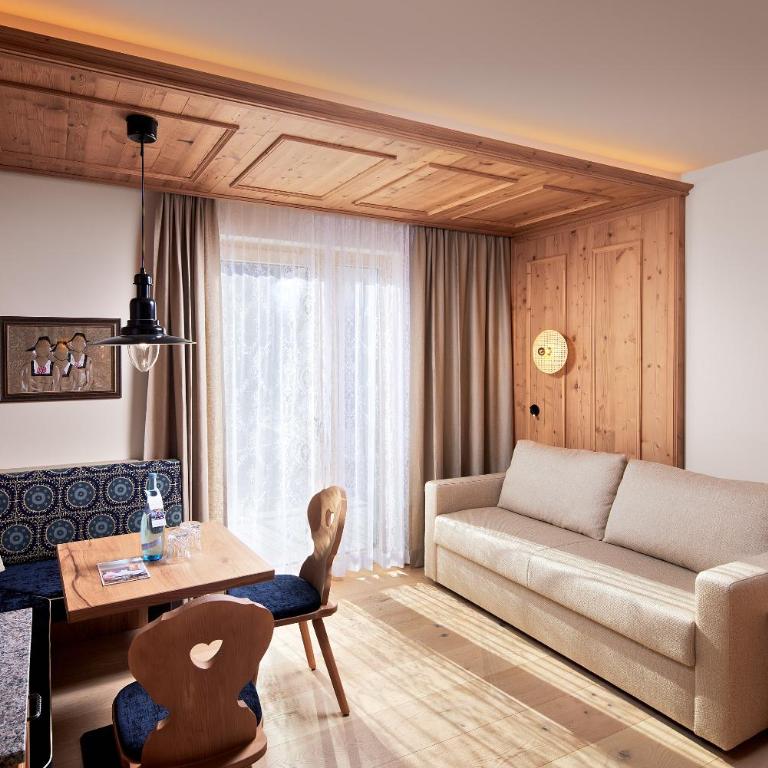 Hotel Neue Post - 4 Sterne Superior - Deluxe Junior Suite - 4