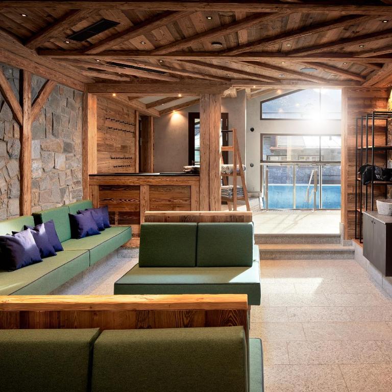 Hotel Neue Post - 4 Sterne Superior - Suite mit Balkon - 1