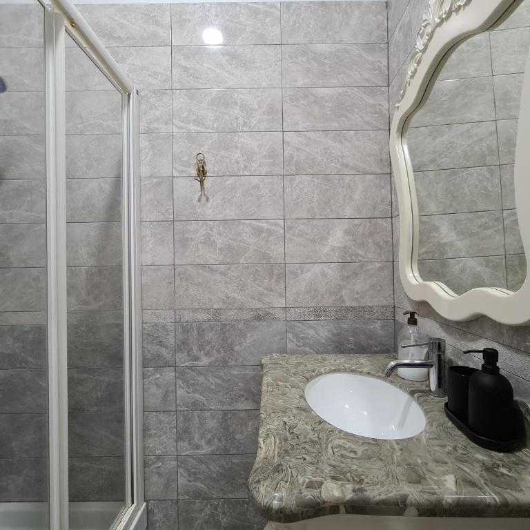 innstation guesthouse - Quadruple Room with Private Bathroom - 4