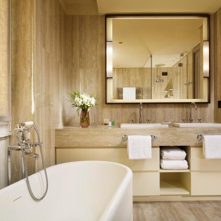 Margutta 19 - Small Luxury Hotels of the World - Suite Deluxe - 5