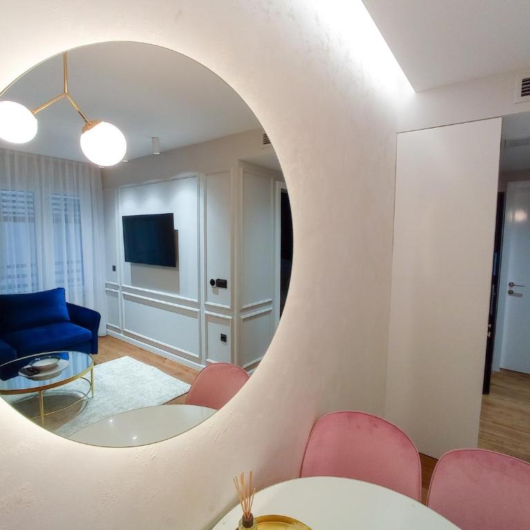 Premium Apartmani Banja Luka - Deluks Studio sa Queen Krevetom - 5
