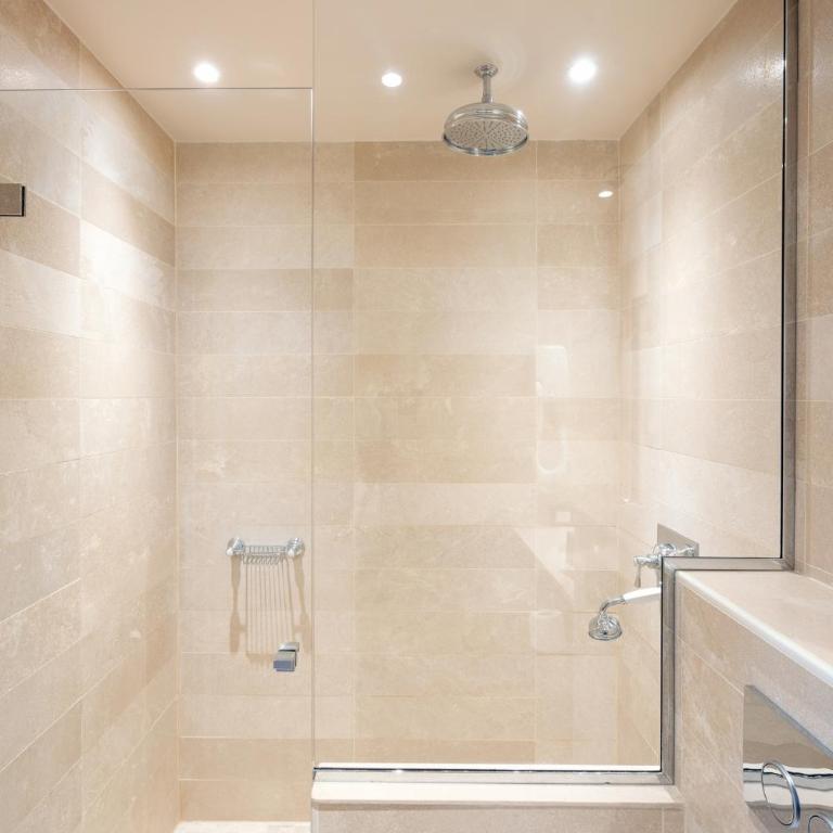 Hôtel Avama Montmartre - Chambre Deluxe Double ou Lits Jumeaux - 5