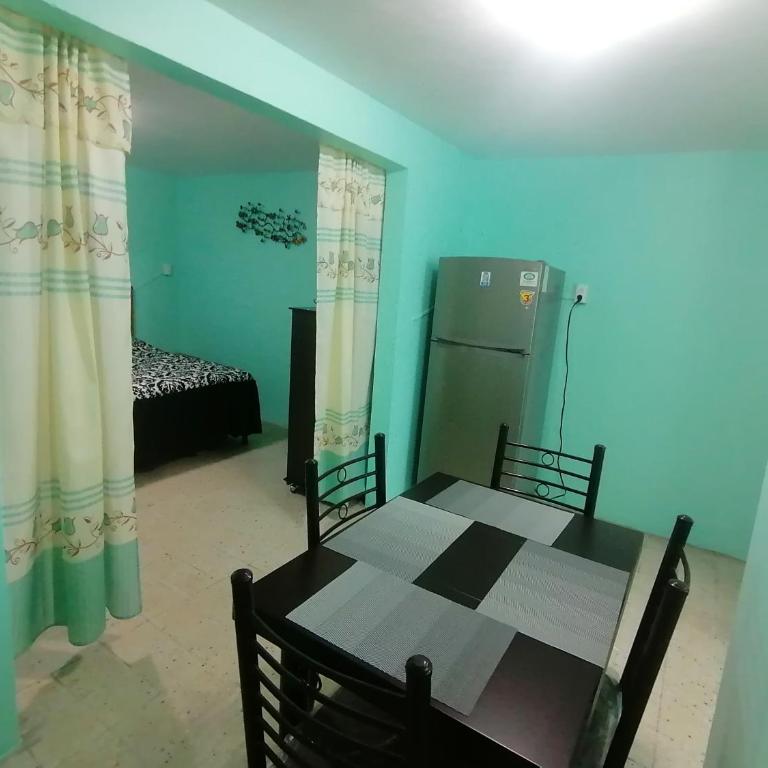 DEPARTAMENTO CERCANO AL AEROPUERTO T2, A 2 CALLES - Apartment - 3