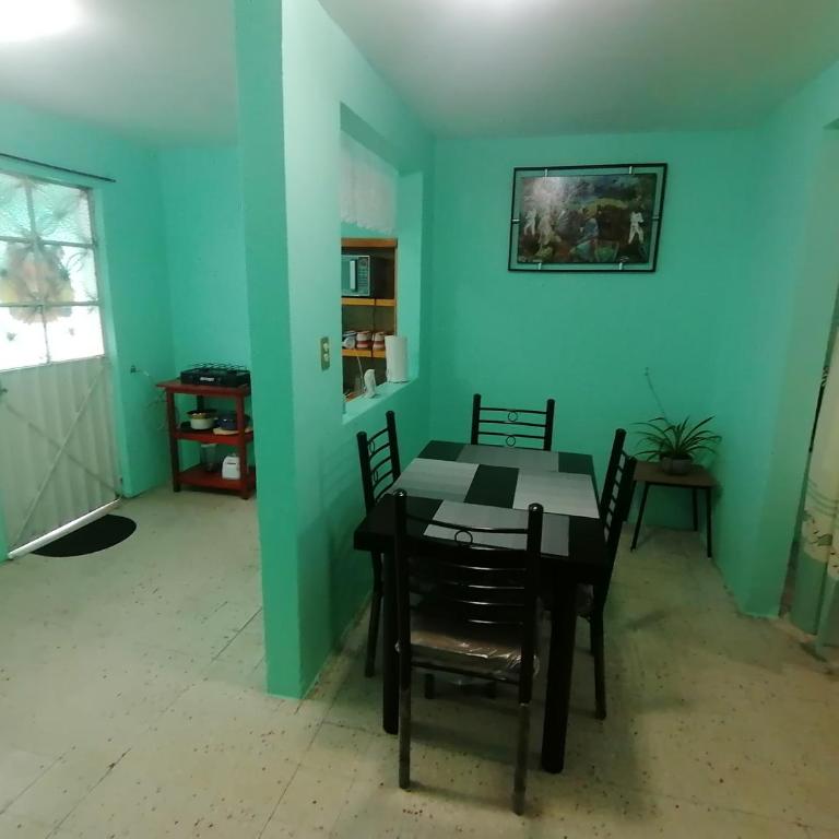 DEPARTAMENTO CERCANO AL AEROPUERTO T2, A 2 CALLES - Apartment - 6