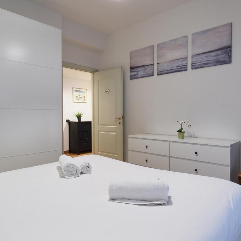 PrimoPiano - Via Pavia - Appartamento con 2 Camere da Letto - 42