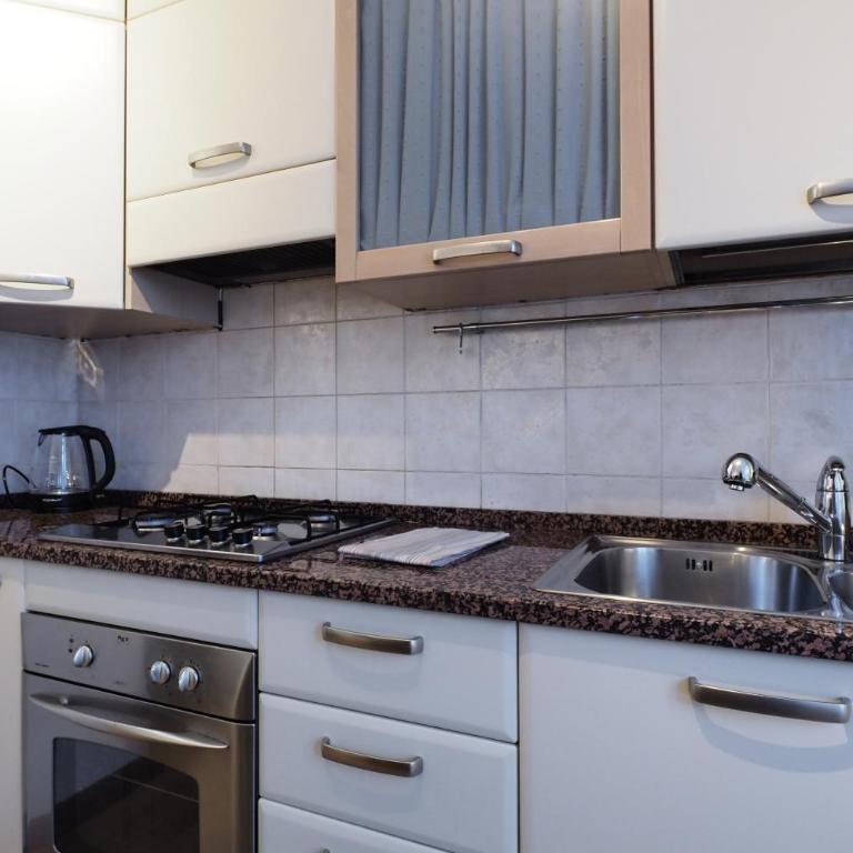 PrimoPiano - Via Pavia - Appartamento con 2 Camere da Letto - 39