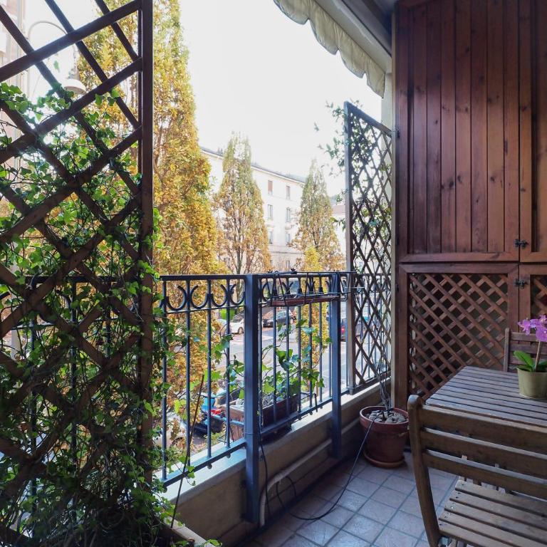 PrimoPiano - Via Pavia - Appartamento con 2 Camere da Letto - 47