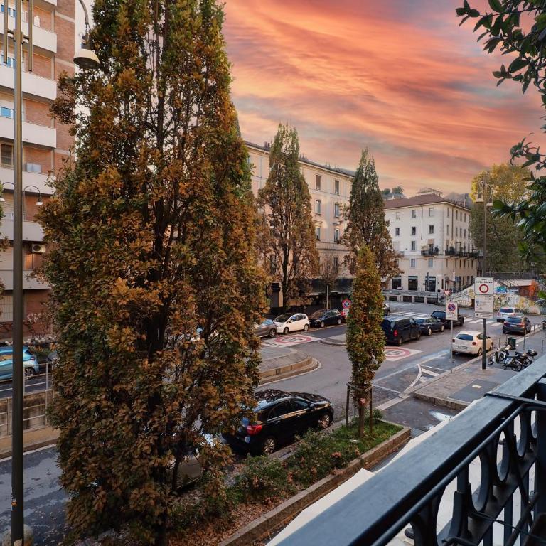 PrimoPiano - Via Pavia - Appartamento con 2 Camere da Letto - 46